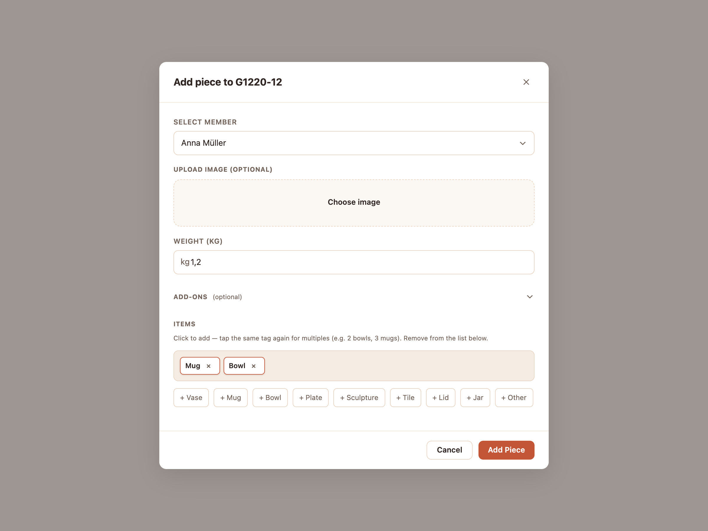 Add-piece dialog: pick a member, enter the weight, and the price is calculated automatically